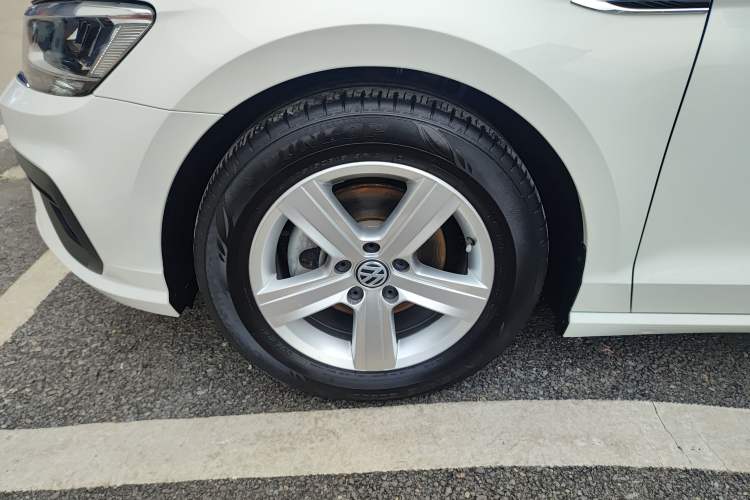 Used Volkswagen Lamando 2019 230TSI DSG Fashion Edition China VI