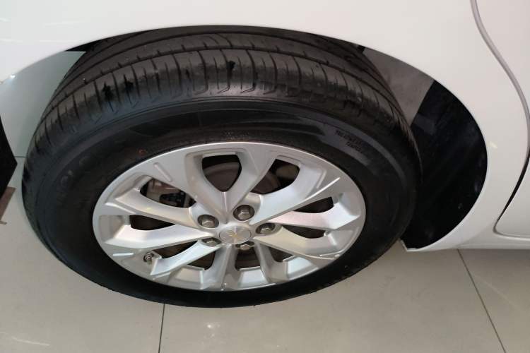 Used Chevrolet Monza 2023 1.5L Dual-Clutch Enjoyment Edition Right Rear Wheel Hub