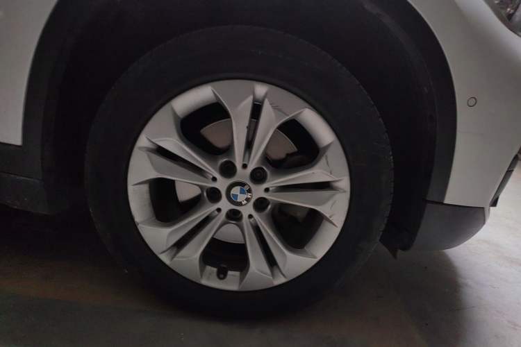 Used BMW X1 2016 sDrive18Li Premium Edition
