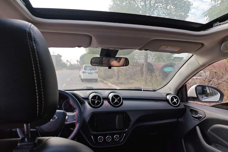 Used Soueast DX3 2019 1.5L Manual Luxury Version China V Standard