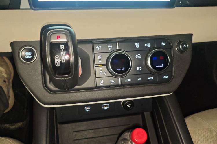 Used Land Rover Defender 2020 110 P400 SE
