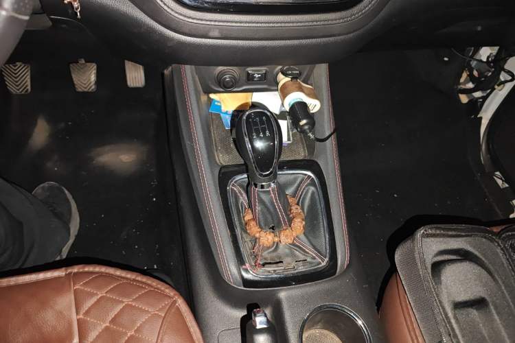 Used CHANGAN OSHAN A800 2017 1.6L Manual Comfort Model