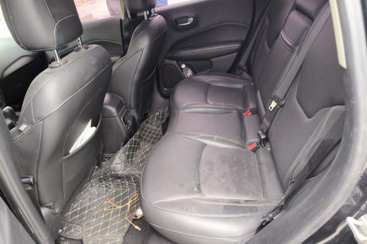 Used Jeep Compass 2017 200T Automatic Family Edition
