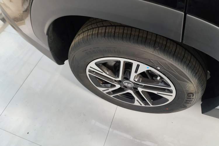 Used JETOUR Shanhai L6 2024 1.5TD DHT MAX Right Rear Wheel Hub