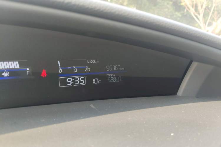 Used Honda Jade 2014 1.8L Automatic Comfort Elite Version 5 Seats
