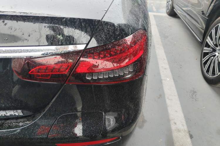 Used Mercedes-Benz E-Class New Energy 2022 Facelift E 350 e L Plug-in Hybrid Sedan
