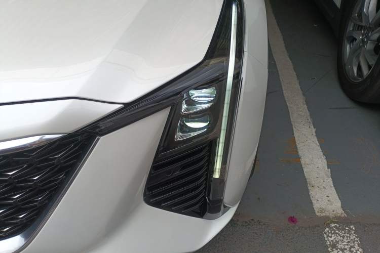 Used Cadillac CT5 2024 28T Luxury Version Left Front Headlight