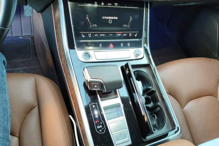 Used Audi Q7 2021 45 TFSI quattro S line Sport model