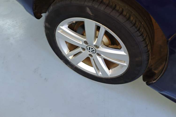 Used Volkswagen Sharan 2018 Revised Version 380TSI Comfort Edition 7-Seater Right Rear Wheel Hub