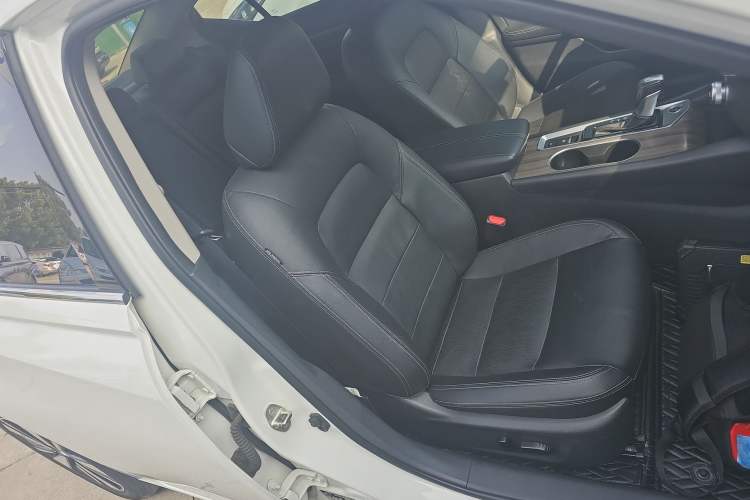 Used Nissan Teana 2022 2.0L XL-TLS Enjoyment Edition
