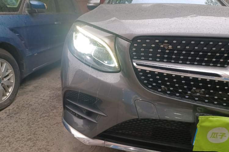 Used Mercedes-Benz GLC 2018 Facelift GLC 260 4MATIC Luxury Edition Right Front Headlight