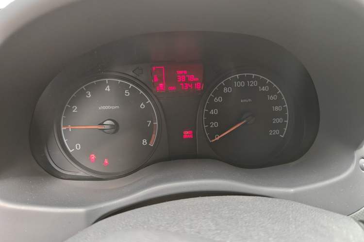 Used Hyundai Verna (older generation) 2014 1.4L Manual Smart GLS Trim Instrument Cluster