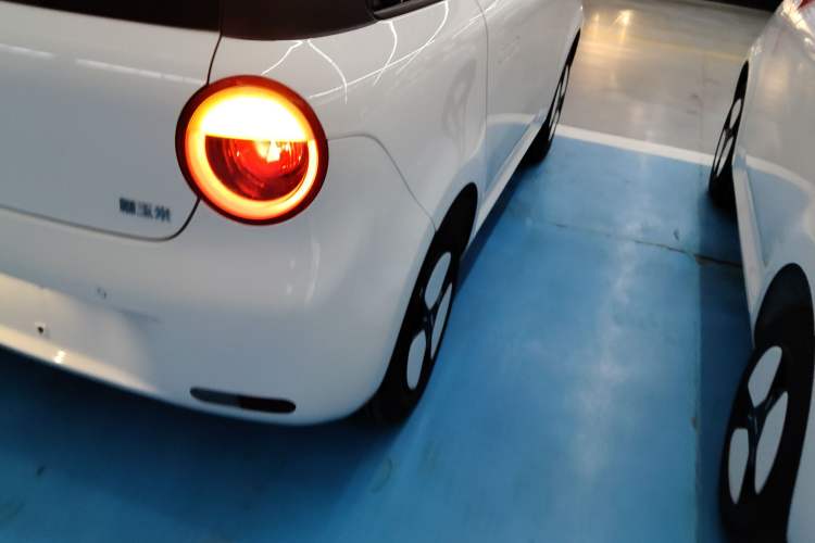 Used CHANGAN NEVO Lumin 2025 205 km Xiangqin Version
