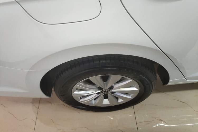 Used Volkswagen Lavida 2025 New Sharp 1.5L Outstanding New Edition Right Rear Wheel Hub