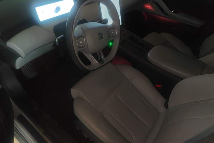 Used Nio ET5T 2024 75kWh Touring Left Front Seat