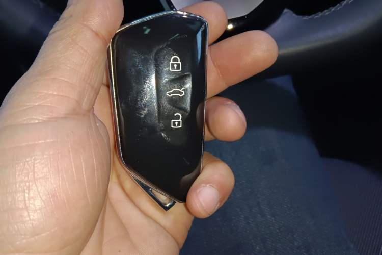 Used Volkswagen ID.UNYX 2024 Pro Long-Range Version