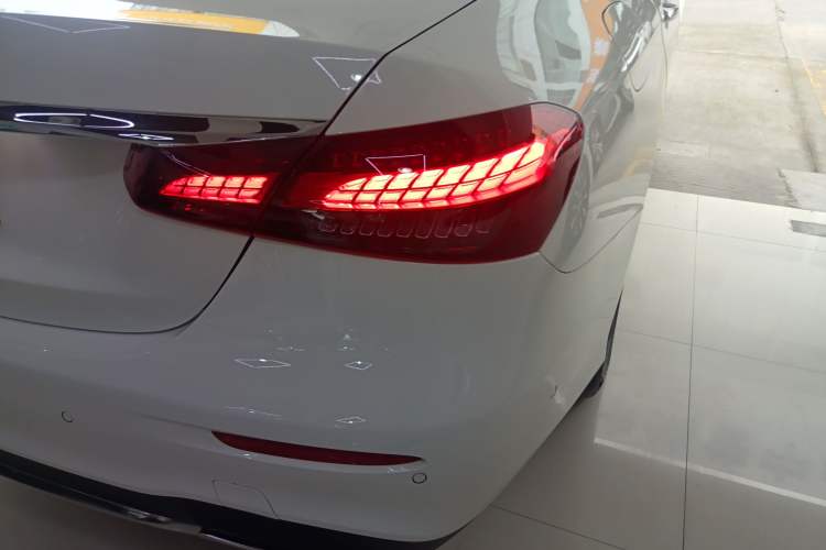 Used Mercedes-Benz E-Class 2023 Restyled E 300 L Sporty and Stylish Edition Right Rear Taillight