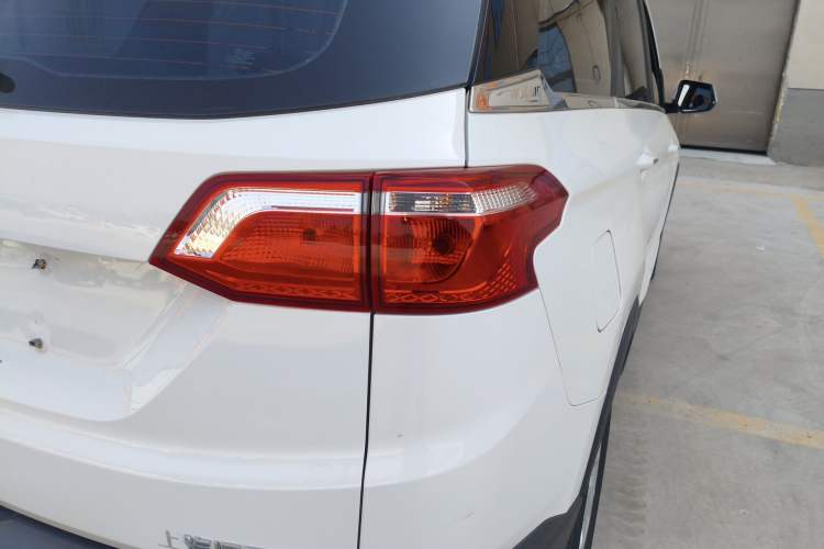 Used Wuling Hongguang S3 2018 1.5L Manual Luxury Model China V Standard Right Rear Taillight