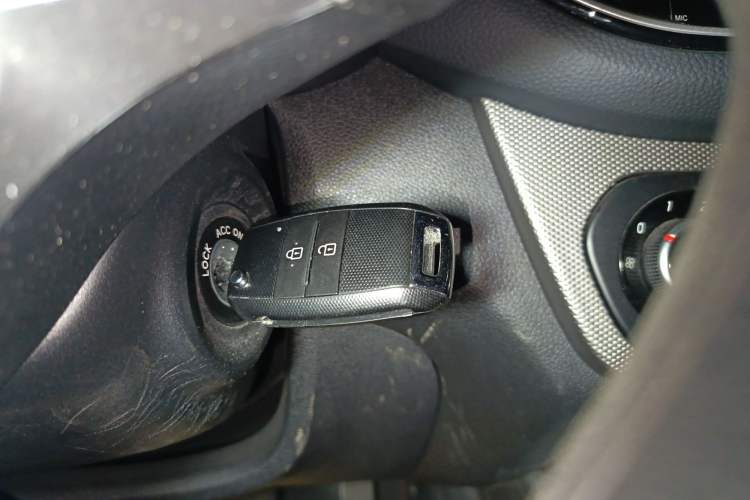 Used Kia KX3 2017 1.6L Automatic Aoya Version