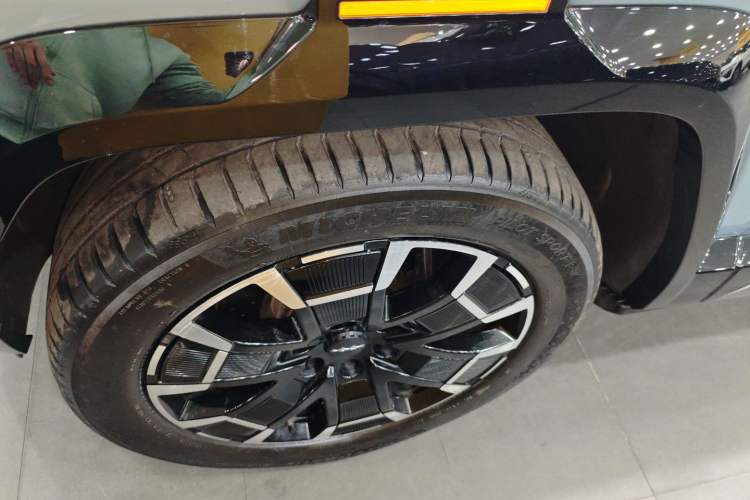 Used Formula Leopard Leopard 8 2025 Smart & Brave Flagship Edition 7 Seats