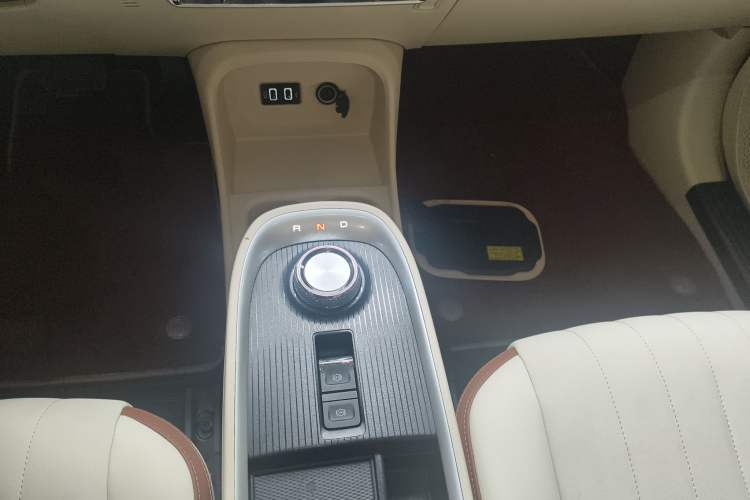 Used ORA Good Cat 2021 400km Standard Range Athena Edition Lithium-Ion Battery Gear Lever