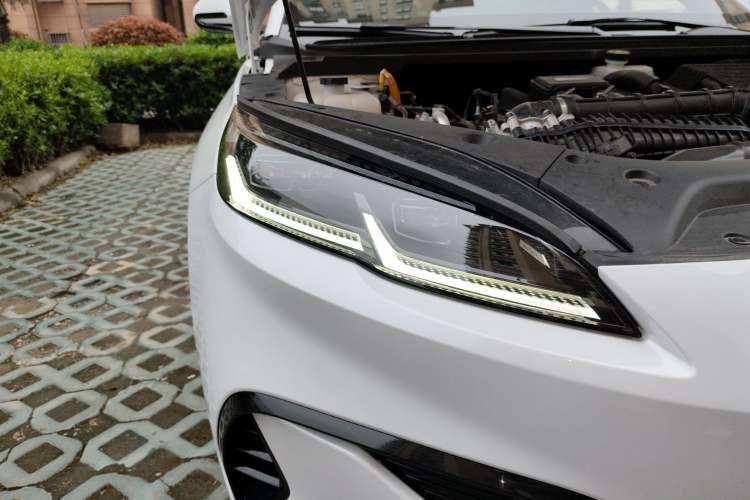 Used BYD Seal 06 New Energy 2024 DM-i 80KM Luxury Model Right Front Headlight