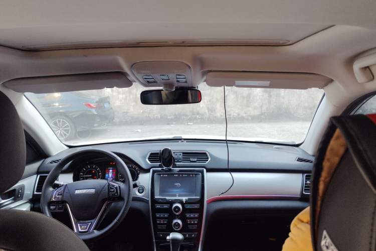 Used Haval H2 2016 Red-Label 1.5T Automatic Two-Wheel Drive Luxury Model