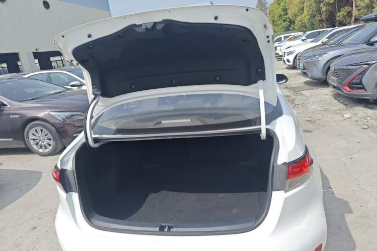 Used Toyota Levin 2023 185T CVT Luxury Edition Trunk