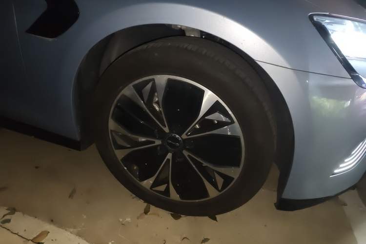 Used BYD Seal 2022 550 km Standard Range Rear-Wheel Drive Prestige Version