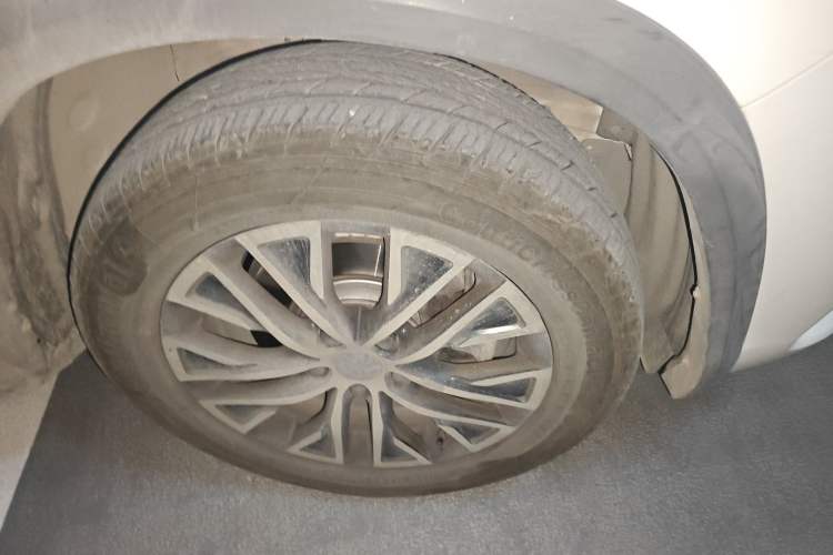 Used BYD Song New Energy 2017 Song DM 1.5TID All-Wheel Drive Luxury Model
