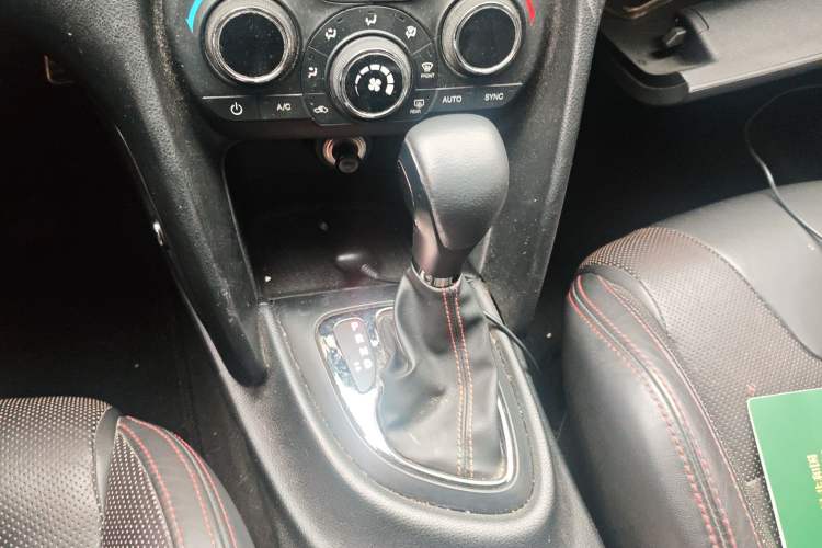 Used Fiat Viaggio 2015 1.4T Automatic Enjoyment Edition
