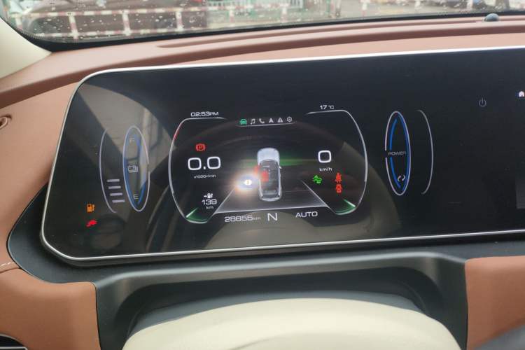 Used ORA Good Cat 2022 Morandi Edition 400km Standard Range Two-Week Young Enjoyment Version Lithium Iron Phosphate
