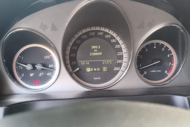 Used Mercedes-Benz C-Class 2010 C 200 CGI Fashion Model
