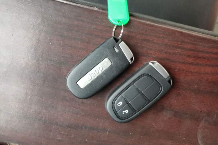 Used Jeep Cherokee 2020 2.0T Two-Wheel Drive Leading Edition