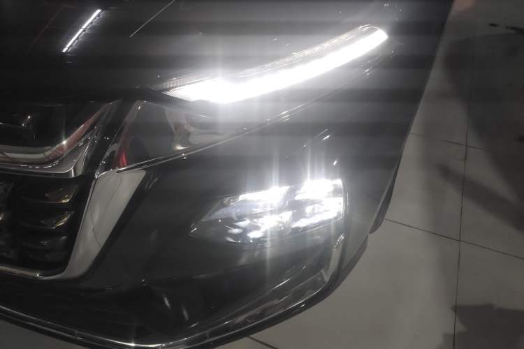 Used Wuling Victory 2023 2.0L DHT Deluxe Edition
