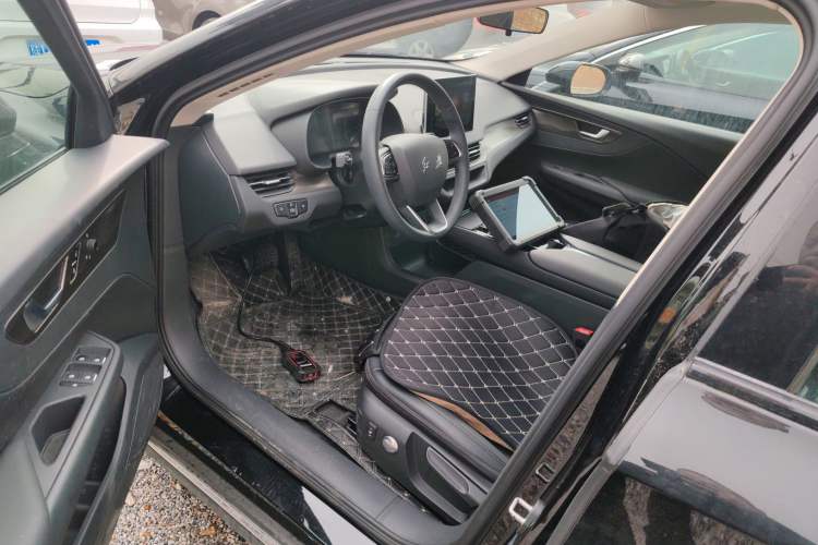 Used Hongqi E-QM5 2021 Charging Version Flagship Edition Left Front Seat