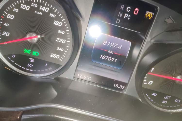 Used Mercedes-Benz V-Class 2017 V 260 L Prestige Extended Edition
