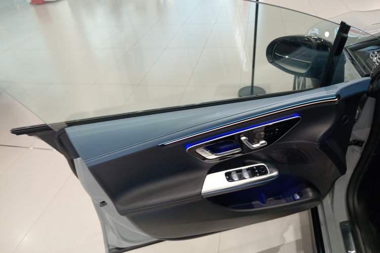 Used Mercedes-Benz EQE 2022 350 First Edition Special Version