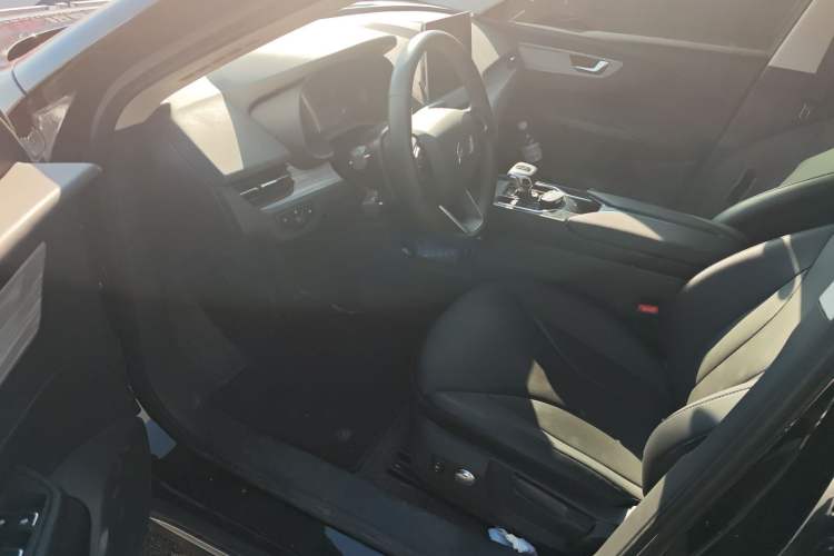 Used Hongqi E-QM5 2024 560km PLUS Left Front Seat