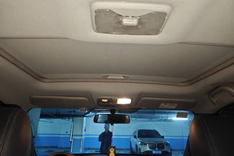 Used CHANGAN CS35 2016 1.6L Manual Luxury Model China IV Standard Headliner