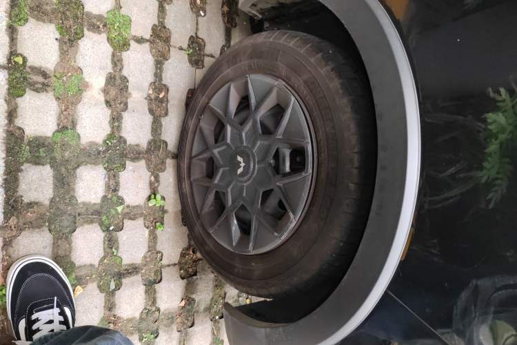 Used Wuling Hongguang MINIEV 2022 GAMEBOY 300km Enthusiast Model with Lithium Iron Phosphate Right Front Wheel Hub