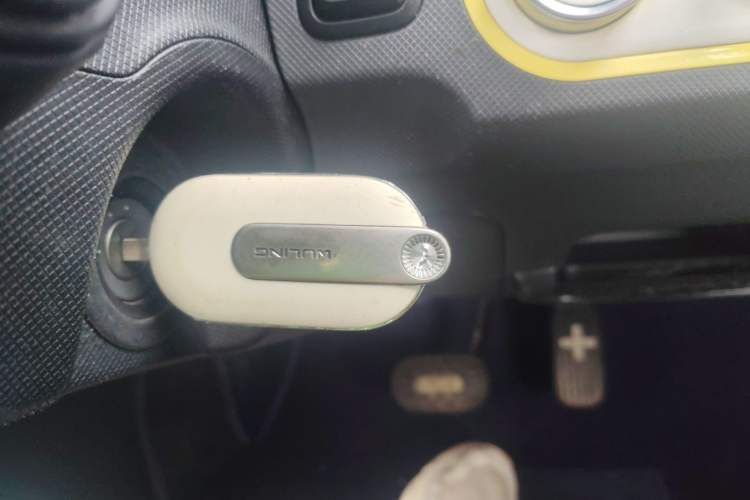 Used Wuling Hongguang MINIEV 2022 Macaron Premium Model – Lithium Iron Phosphate