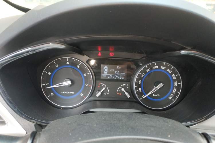 Used Changan Alsvin V7 2015 1.6L Manual Enjoyment Model China IV Standard
