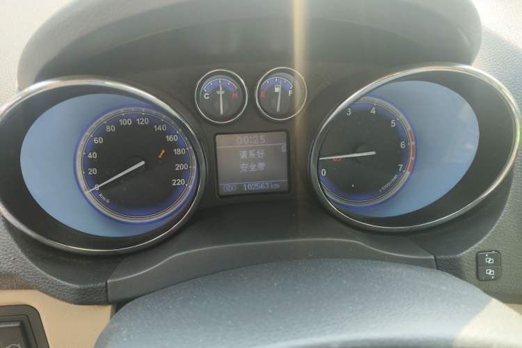 Used Chery E3 2015 1.5L Manual Fashion Model