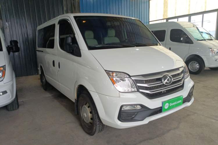 Used SAIC MAXUS Xintu V80 2023 2.0T Manual Classic Aoyuntong Short Wheelbase Ultra-Low Roof 7/8/9-Seater

