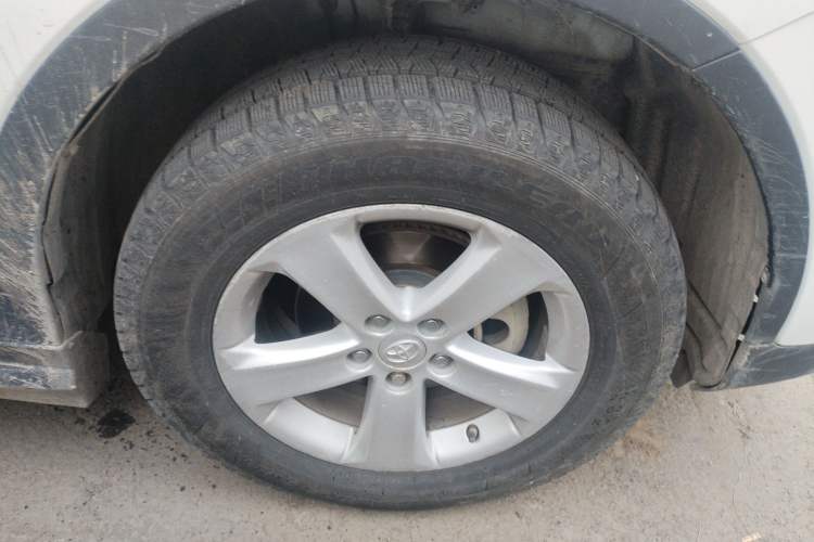 Used Toyota RAV4 2013 2.0L CVT Four-Wheel Drive Fashion Edition
