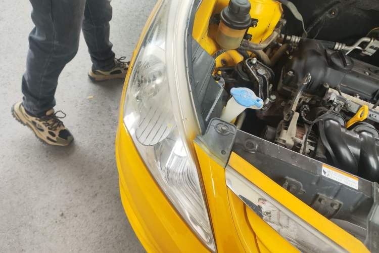 Used Hyundai Verna (older generation) 2010 Sedan 1.4L Automatic Luxury GLS Trim
