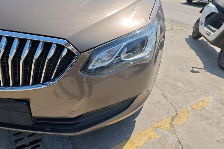 Used Buick GT 2015 15N Automatic Deluxe Edition Left Front Headlight