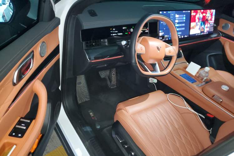 Used NETA L 2024 Extended-Range 310 Flash-Charge Red Edition