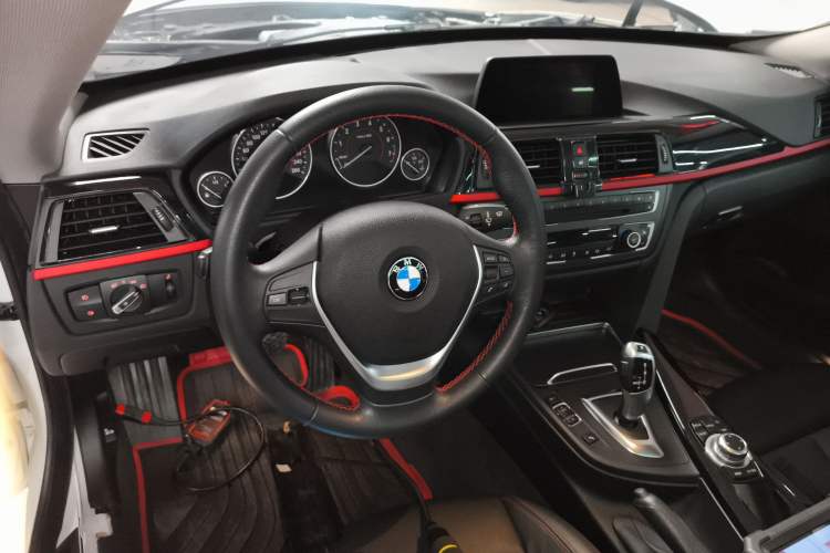 Used BMW 3 Series GT 2016 320i Design Package Edition